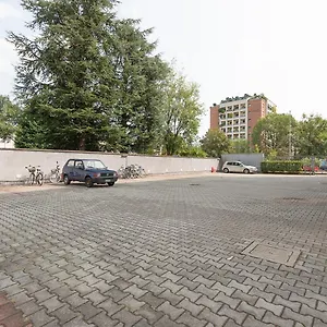 https://monza-casa-orietta-triante.it-lombardy.com